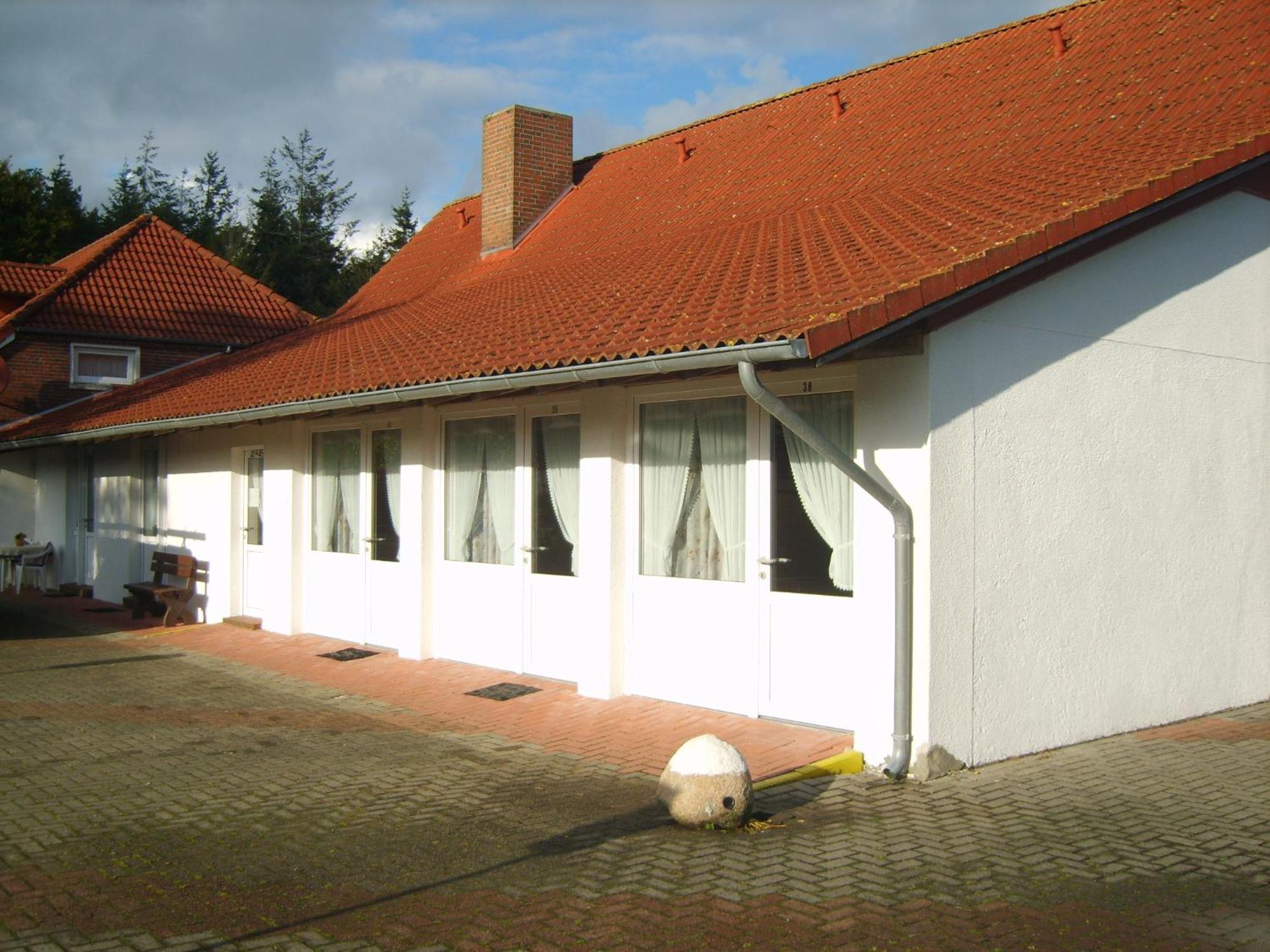 Hotel-Garni "Hof Von Hannover" ヴィットムント エクステリア 写真
