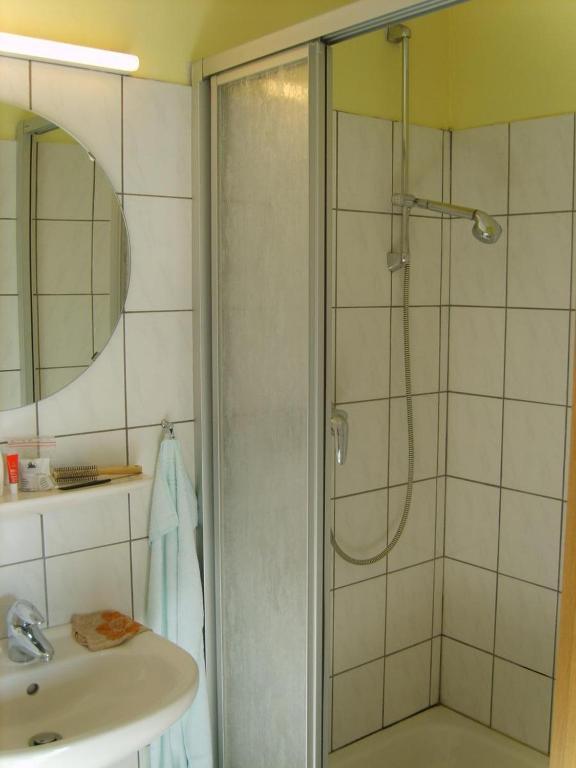 Hotel-Garni "Hof Von Hannover" ヴィットムント 部屋 写真